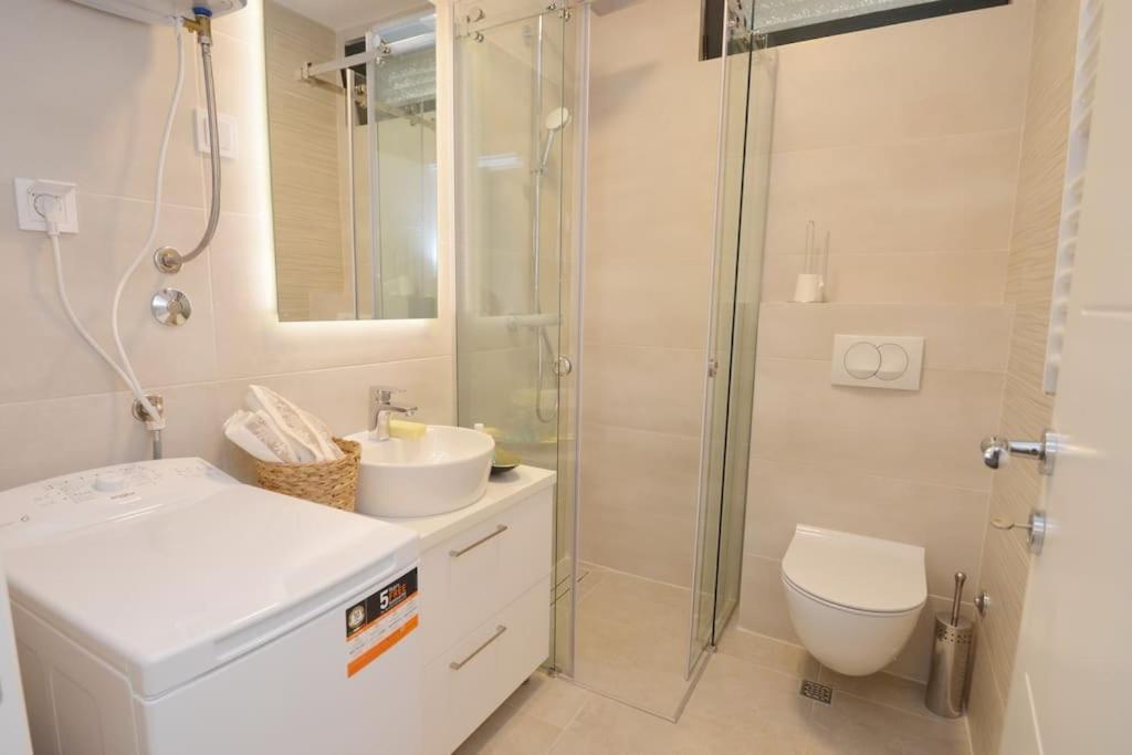 Urban Escape For Two In Kotor Lejlighed Eksteriør billede