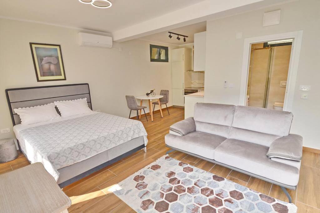 Urban Escape For Two In Kotor Lejlighed Eksteriør billede